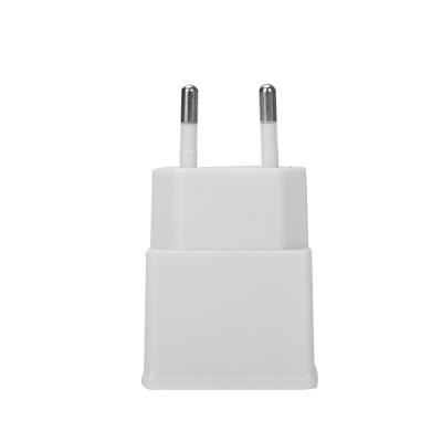 China EU Plug Single USB Wall Charger Smart Devices Suitable ABS PC Material for sale