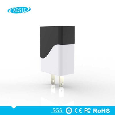 China Single Port Flat USB Travel Wall Charger For Cell Phone Two Color 5V 1A Output for sale