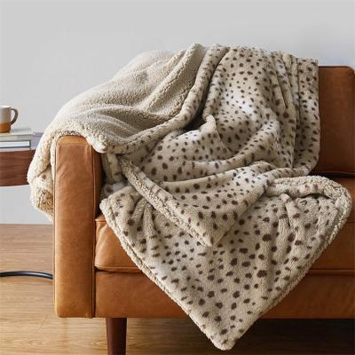 China Anti-Static Super Soft 100% Polyester Custom Throw Blankets Faux Fur Blanket for sale