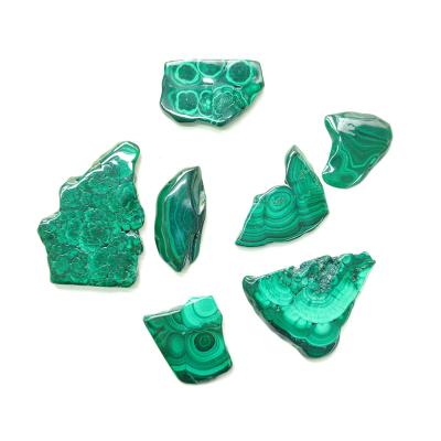 China Natural Cut Rough Malachite Polished Slab Crystal Raw Stone Slice from China Gemstone for Home Decoration and Gift for sale