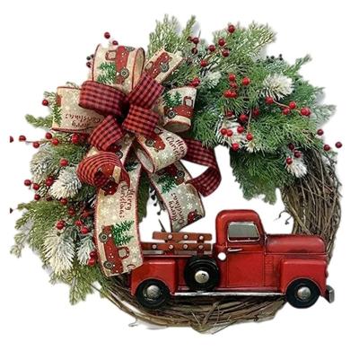 China Factory Old Fashioned Factory Farmhouse Wreath Wholesale Plastic Red Wreath Truck Christmas Garland for sale