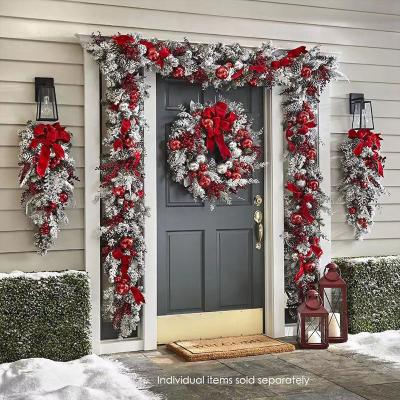 China Wholesale Plastic Christmas Wreaths Factory Cloth Merry Christmas Front Door Decorations Wall Vegetable Braids Party Decorations for sale