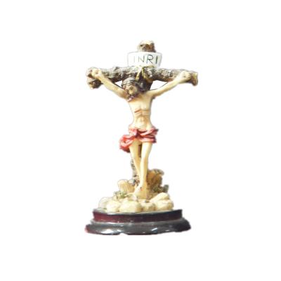 China Europe Delicate Crafts Polyresin Religious Jesus Cross Figurine Crucifix Statue for sale