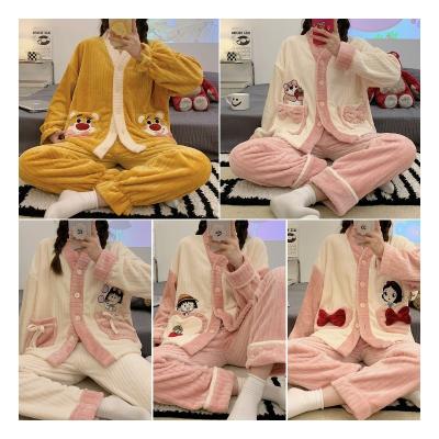 China Hot New Youth Coral Velvet Autumn /winter QUICK DRY Women's Pajamas Home Clothing Fashion Pajamas Set Sexy Home Clothing Inventory for sale