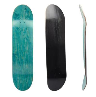 China Skateboard leve de Maple Canadense para patinação nas ruas à venda