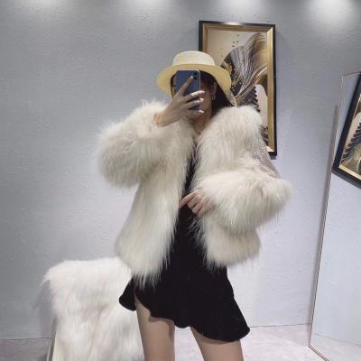 China Genuine Real Fur Coat Women Anti-wrinkle Raccoon Fur Jacket With Sequins Real Fur Coat for sale