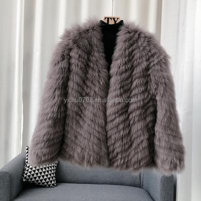 China 2021 New Anti-Wrinkle Sale Winter Jacket Women Fox Fashion Style Women's Warm Fur Coat for sale