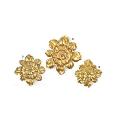 China Fashionable luxury artificial luxury home decorative accessories living room decor wall resin flower gold wall art for sale