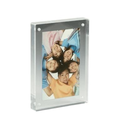 China American Style Clear Acrylic Magnetic Photo Frame for sale