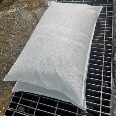 China Cheap flood control bagssuction water bag flood gate barrier for sale