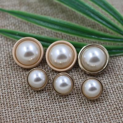 China Viable Factory Custom White Pearl Decorative Dress Shirt Buttons for sale