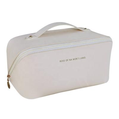 China PU leather makeup bag large capacity travel bag fashion storage cosmetic multifunctional bag makeup bag for sale