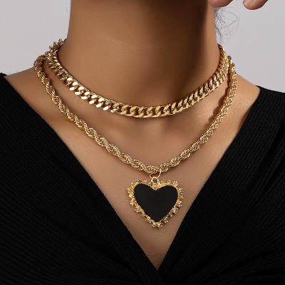 China Vintage Double layered heart-shaped necklace for women's hip-hop special fun design, simple pendant collarbone chain for sale