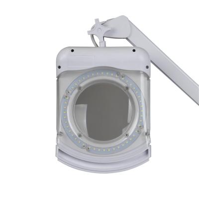 China Durable Factory Direct Sale White On/Off Lamp Type Illuminated LED Magnifying Lamp With Good Price for sale