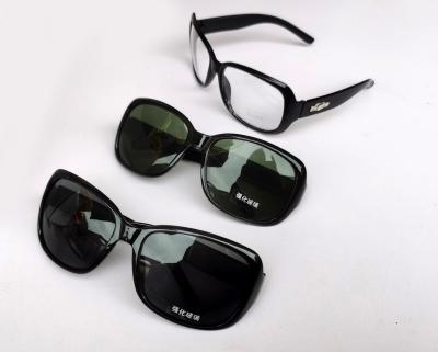 China Fashion Sunglasses Shade European Style Oversized Oversized Designer Glass Lenses Square Sunglasses 2022 for sale