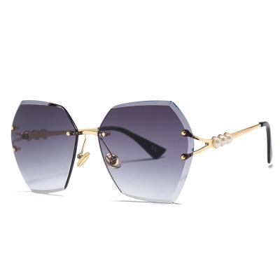 China Fashion Jheyewear Sunglasses Ready To Ship Trendy Gradient Rimless Sunglasses for sale