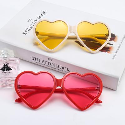 China Fashion Jheyewear Sunglasses Ready To Ship Colorful Heart Shape Party Sunglasses for sale