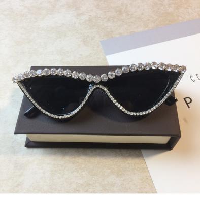 China Luxury High Quality Rhinestone Diamond Designer Sunglasses Fashion Sunglasses Brand For Women for sale