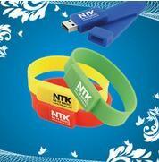 China 32GB Flashdrive Bracelet Thumb Drive / USB Storage Bracelet Printing for sale