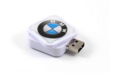 China De Duimaandrijving van USB van de giften Plastic Draai, USB 3.0 64GB Duimaandrijving Te koop