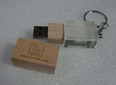 China Wooden Engraved USB Flash Drive / USB Keychain Flash Drive Waterproof for sale