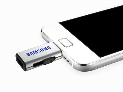 China Gleitender Entwurf kombiniertes grelles Antrieb USB-iPad Telefon Capless mit einem rostfreien Metallmantel zu verkaufen