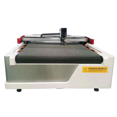 Chine Home Use Sofa Blanket Industrial 1625 Table Knife Cutter Low Price Cloth Roll Automatic Cutting Machine à vendre