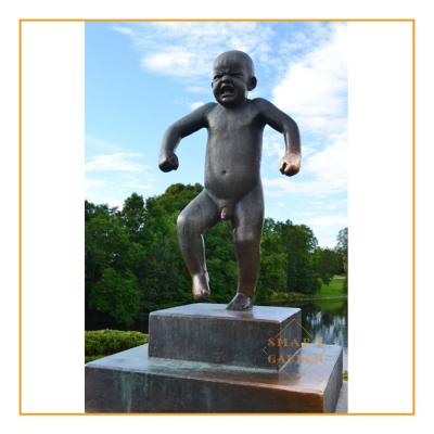 China Custom made high quality life size nude bronze boy statue from Europe for sale