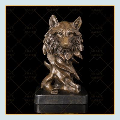 China Classical Animal Decor Statue China Art Metal Wolf Head Life Size Bronze Sculpture Home Decor For Sale for sale