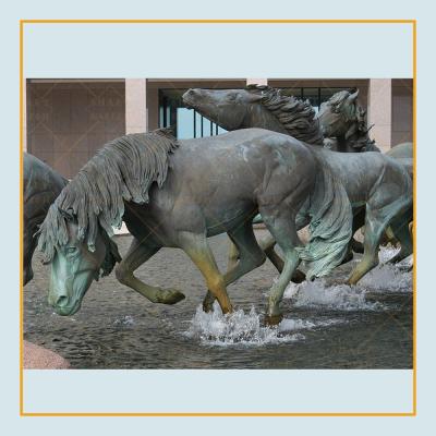 China Large Home Decor Europe Outdoor Antique Bronze Casting Horse Statue For Sale for sale