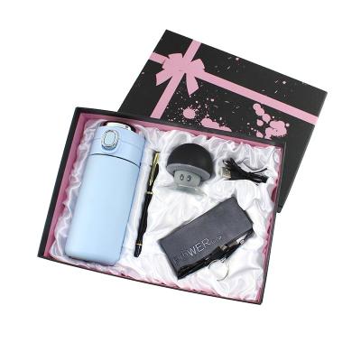 China 2020 New Set Thermos Cup Gift And Mobile Power Stereo Christmas Gift Box for sale