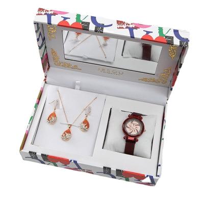 China Luxury Fashion Watch Women Gift Set with paper Box for Christmas Gift for sale