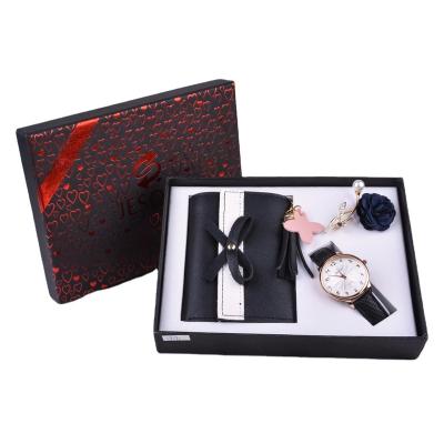 China 2020 new creative exquisite packaging Watch + fashion wallet set gift for girls on Valentine's Day for sale