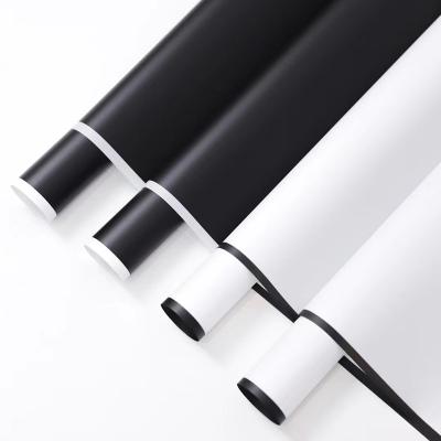 China Wholesale Edge Waterproof Black White Plastic Waterproof Flower Papel Floreria Wrapping Paper for sale