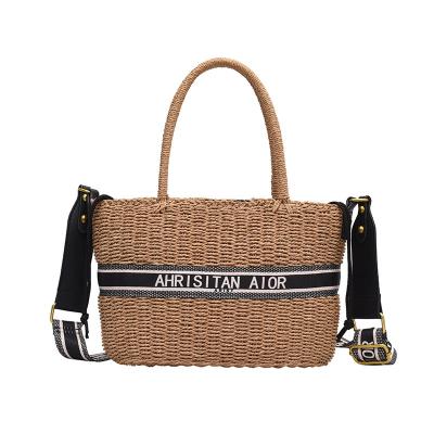 China With Inner Liner Bag Large Capacity Summer Hand Knitting Straw Beach Bags Weave Bucket Cross Shoulder - Designer Luxurious Tote Beach Handbag Body Bag for sale