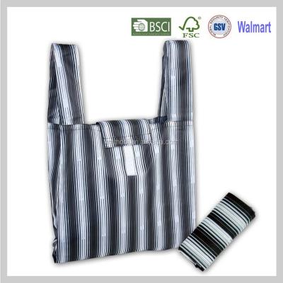 China Hot Selling Polyester T-Shirt Tote Large Foldable Folding Storage Bag For Shopping for sale