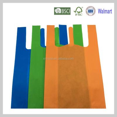 China 40gsm T-shirt Ultrasonic Shop D Cut Handled Plastic Non Woven Cheap Tote Bag for sale