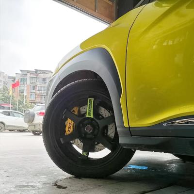 Cina Pinza da corsa a 4 pistoni Hyudnai Kit freno grande 330 * 28 MM Disco da corsa ad alto tenore di carbonio e pastiglie freno per cerchio da 18 pollici Encino in vendita