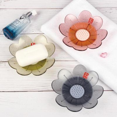 China Modern Design Sustainable Items Flower Shape Plastic Soap Crate Bath Tray Plastic Soap Tray Dishes for sale