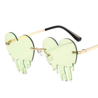 China Funny Fashion Sunglasses Fashion Sunglasses Retro Love Design Teardrop Sunglasses for sale