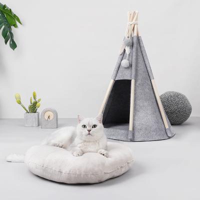 China 50*50*80cm Customized Solid Wooden Felted Wool Felt Tent Sustainable Pet Wooden Luxury Wooden House for sale