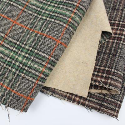 China Stain Resistant 830g High Quality Wool 20% Polyester 80% Tweed Plaid Fabric For Winter Suit Shirts,Coats And Coats Winter for sale