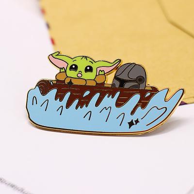 China Viet Nam Lapel Bee Magnetic Custom Souvenirs Wholesale Soft Enamel Epoxy Kpop Dome Pin Logo Heart Shaped Pin Badge for sale