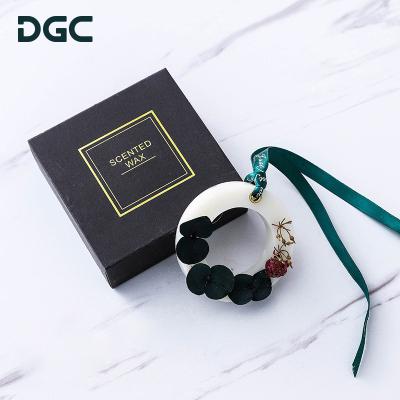 China Festival Decoration DGC Selection DGC Home Decoration Ring Round Fresh Air Hanging Wardrobe Flower Aromatherapy Wax Dried Flakes for sale