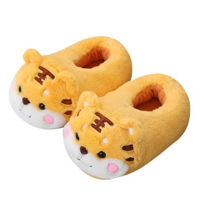 China Wholesale Various Plush Cartoon Tiger Plush Animal Slippers for sale