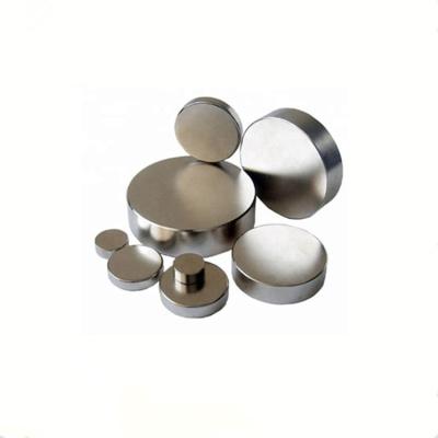 China Industrial Magnet Super Strong Neodymium Magnets N52 Rare Earth Thin Disc Magnet for sale