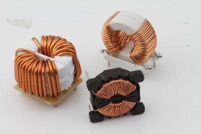 China Inductor de gran intensidad de encargo de la bobina de obstrucción del filtro del cargamento para el dispositivo electrónico en venta