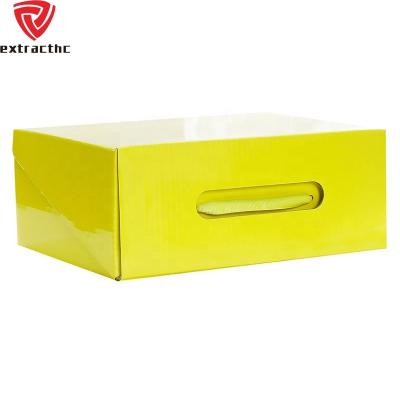 China Recyclable Custom Printed Foldable Hard Paper Shoe Boxes Child Black Packaging Shoe Boxes With Handle for sale