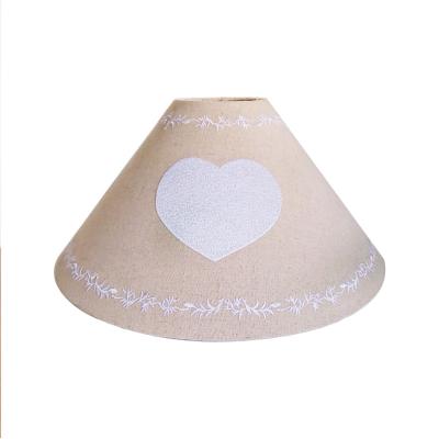 China Excellent Chinese OEM Hat Lampshades With Heart Prints For Table Lights for sale