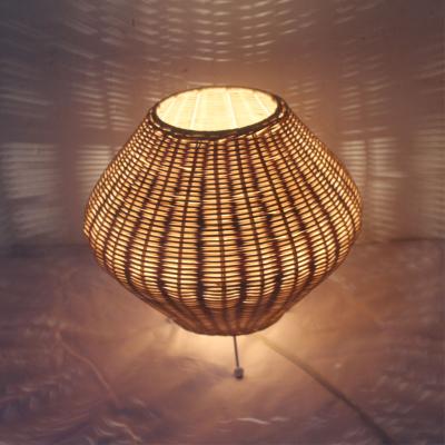 China Lighting Works Modern Home Decorative Natural Rattan Rattan Wicker Table Lamp for sale